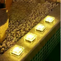 Садовый светильник Ice Cube тёплый белый 10×6×10 см • Уличный LED-фонарь на солнечной батарее для сада, дорожек и ландшафтной подсветки