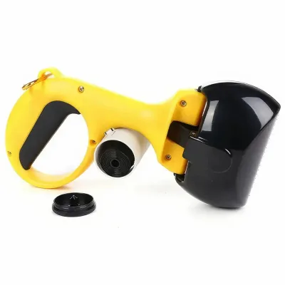 Автоматичний совок для прибирання за собакою Pooper Scooper Medium 25 x 11 x 9 см · Щипці для прибирання з карабіном та мішками в комплекті