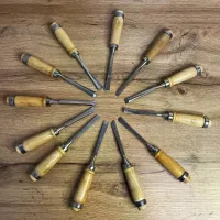 Набір стамесок VEN-1665 для різьблення по дереву 12 предметів у чохлі • Різці по дереву VEN-1665 12 шт з дерев'яними ручками для художнього та фігурного різьблення
