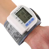 Запястный тонометр Blood Pressure ∙ Автоматический прибор для измерения артериального давления на запястье