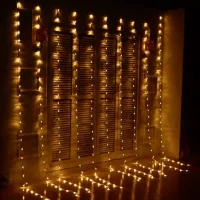 Гірлянда штора Водоспад на вікно Теплий білий колір свічення, 3х2м 240 LED з конектором